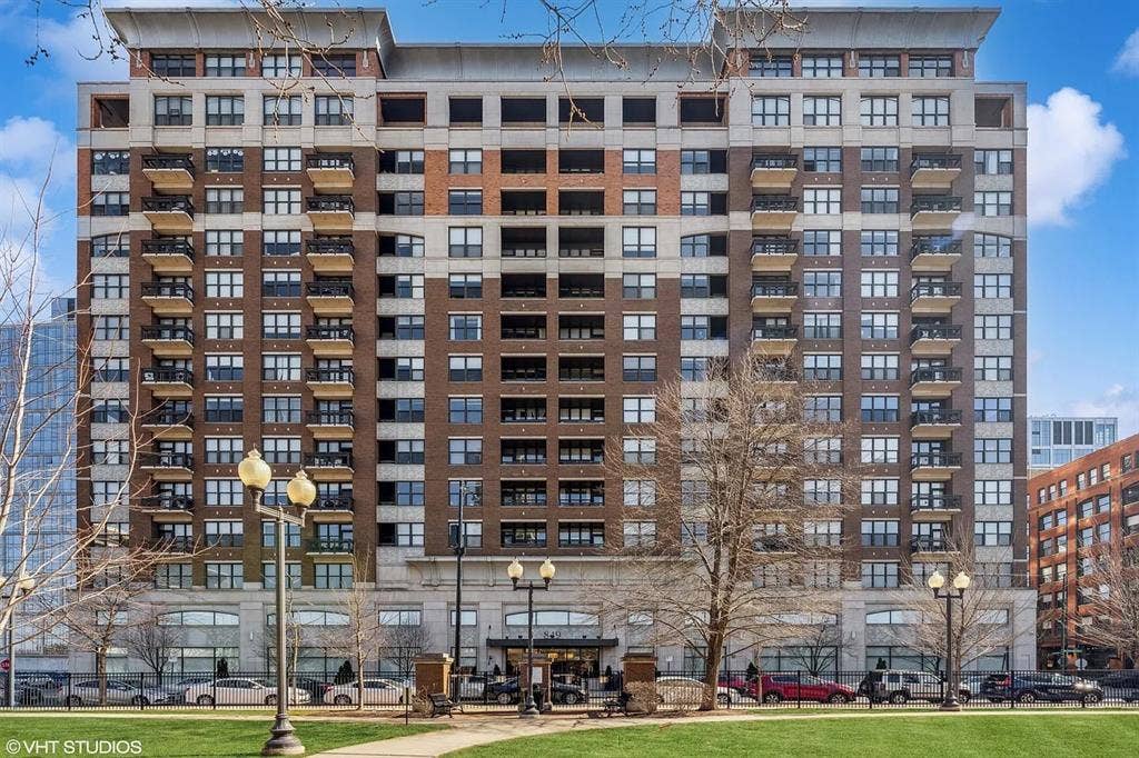 Massive 2/2 sublease early/mid Oct
