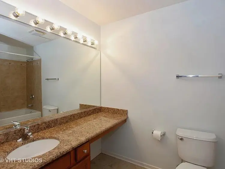 Massive 2/2 sublease early/mid Oct