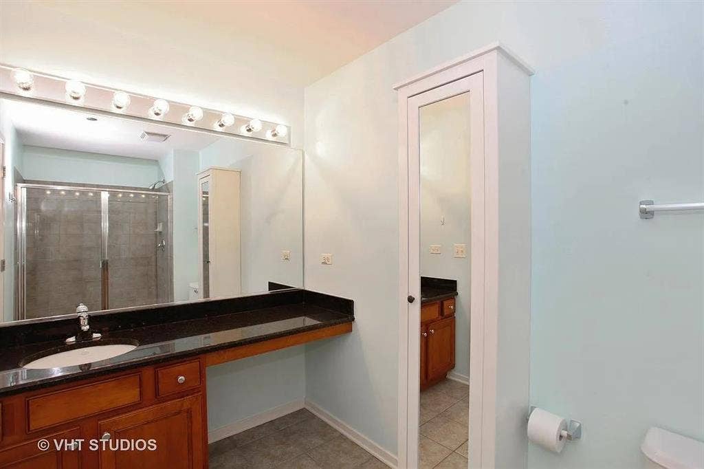 Massive 2/2 sublease early/mid Oct