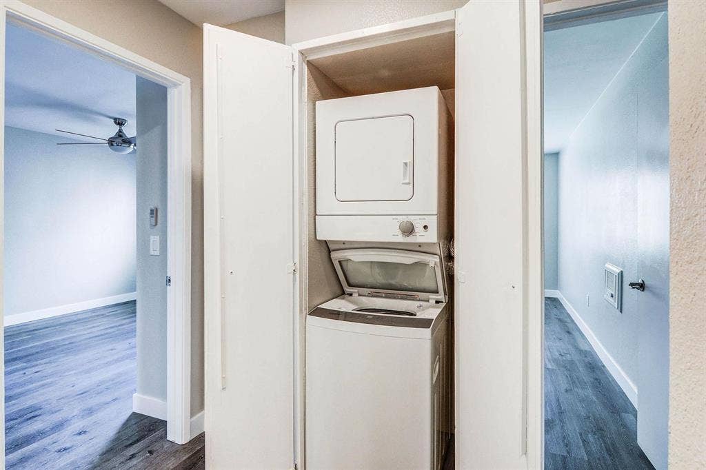 Oct - July Lease for Apartment