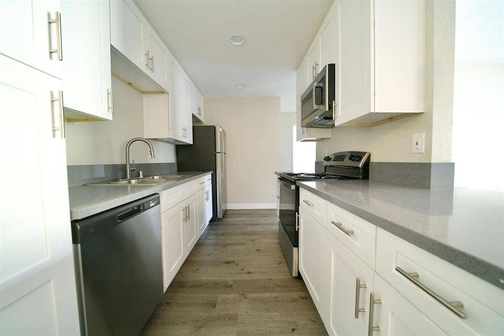 Oct - July Lease for Apartment