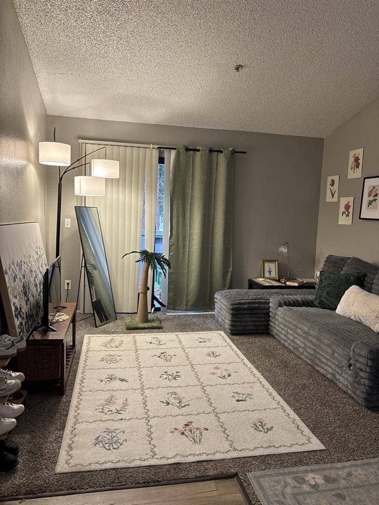 1 bedroom 1 bath available