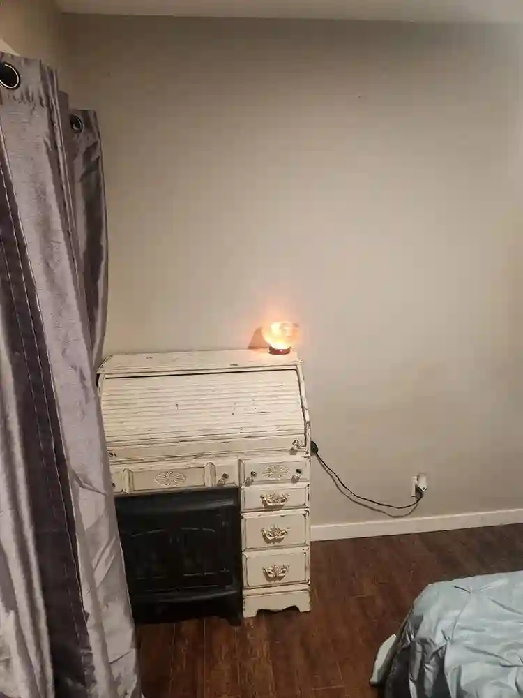Looking for a roommate