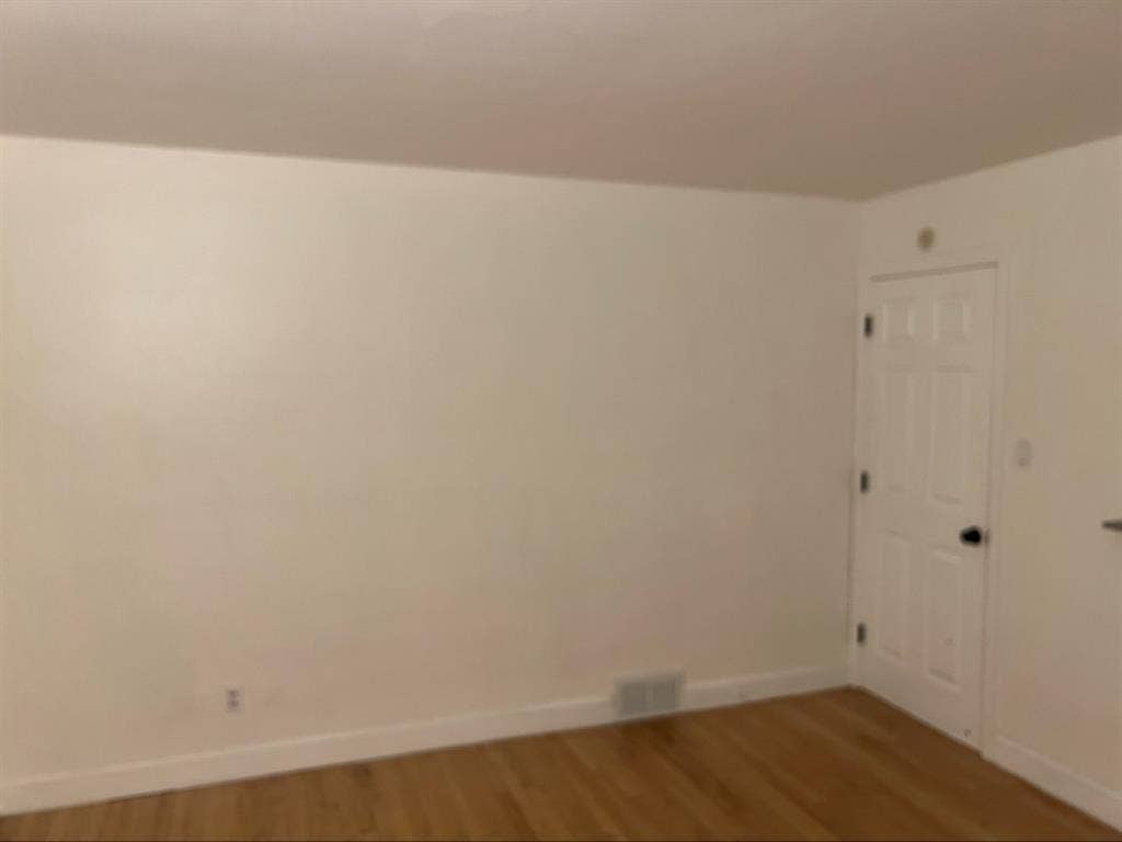 Room in Easton