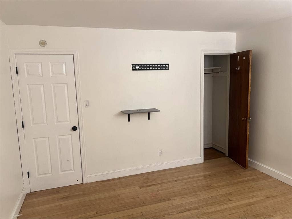 Room in Easton