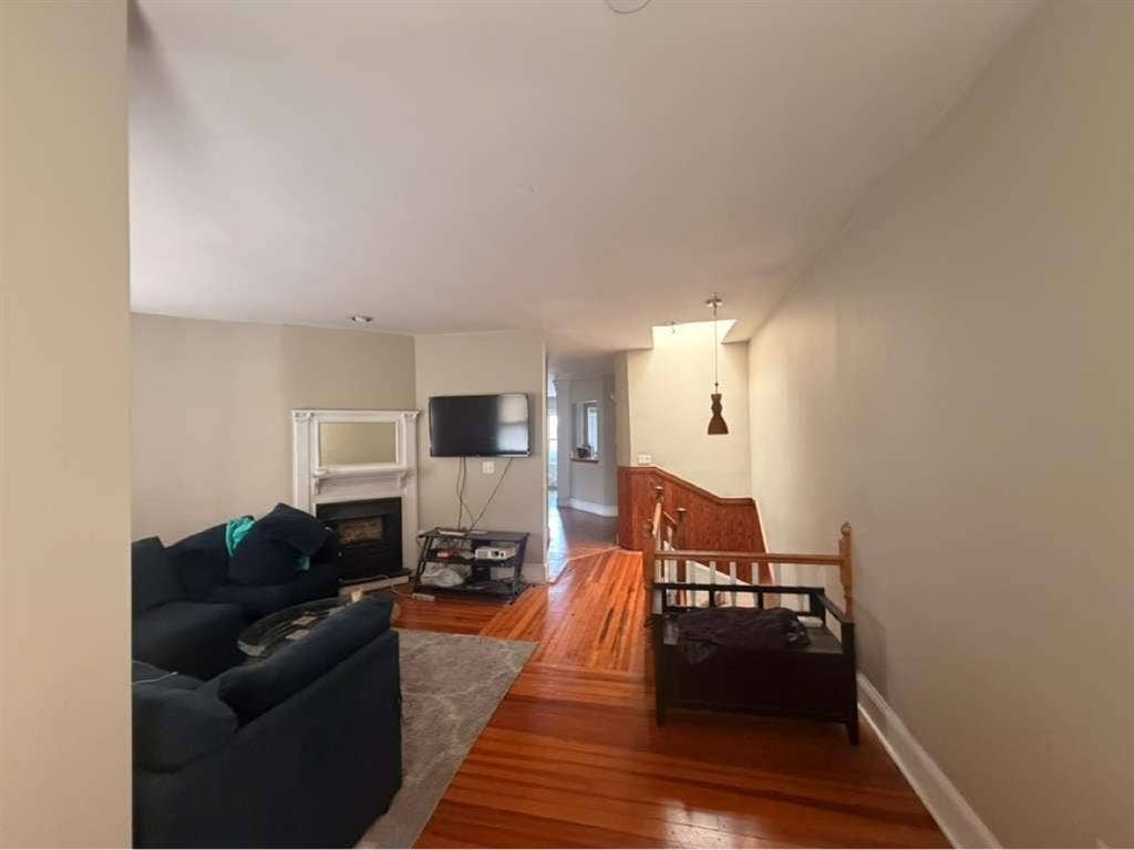 Furnished Room South Boston 4RB