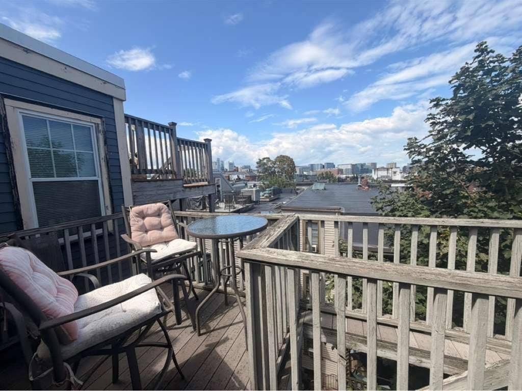 Furnished Room South Boston 4RB