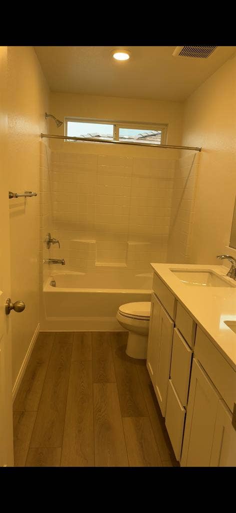 Room with Own Bathroom in House