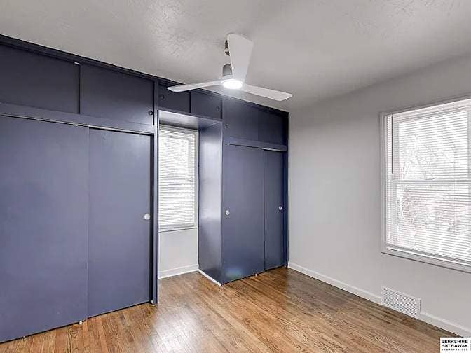 1 full bedroom and living room