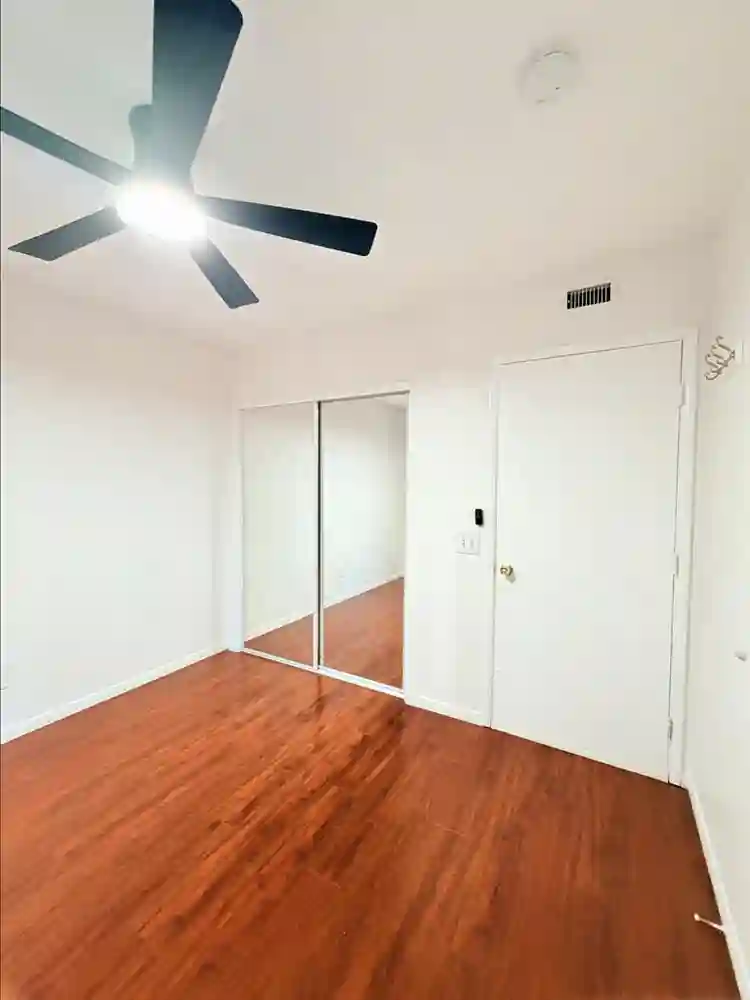 1 nice bedroom available moving now