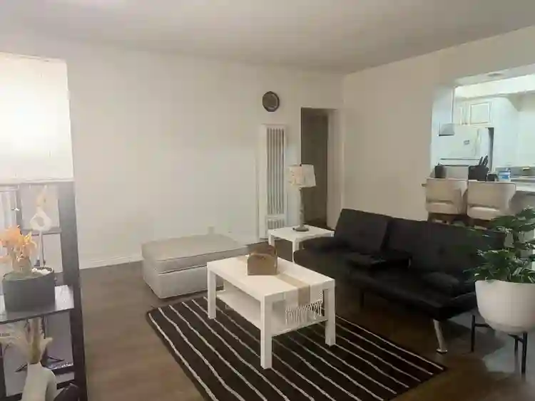 1 Room Available Near USC