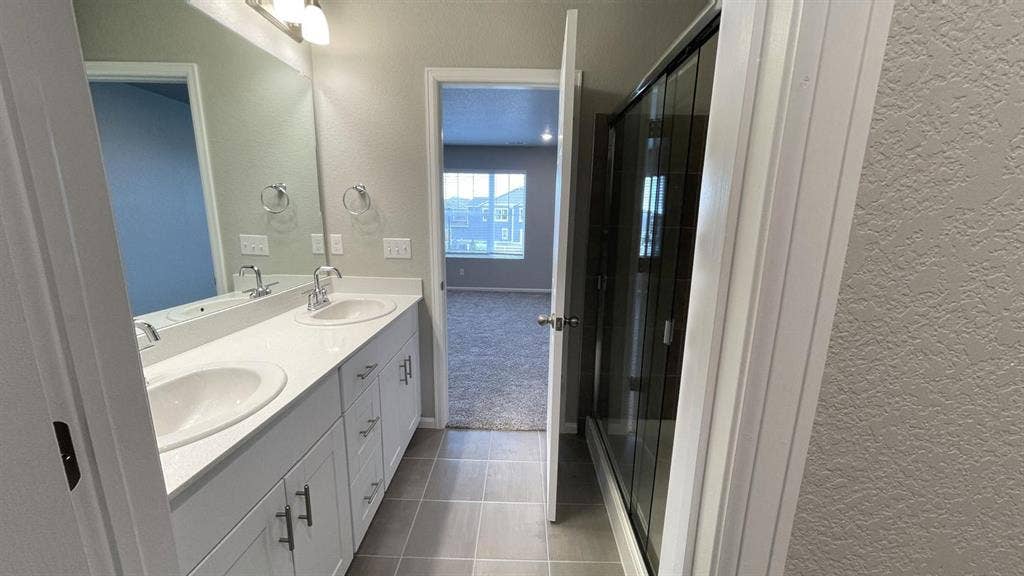 3 BR in Henderson