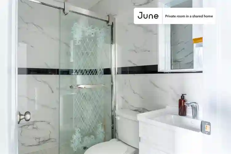 4 BR in New York City