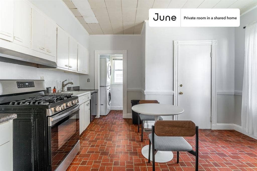3 BR in Boston