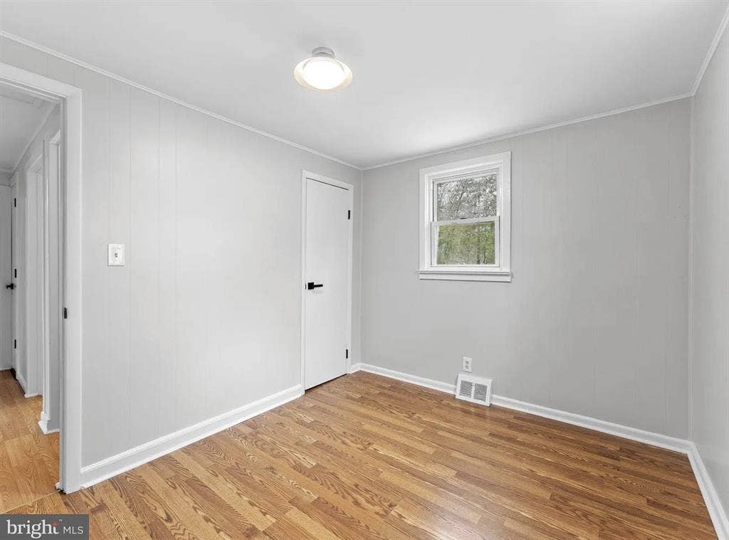 PRIVATE ROOM FOR RENT
