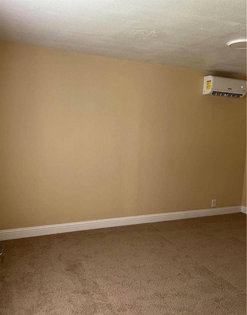 3 bedroom 1 bath house for rent