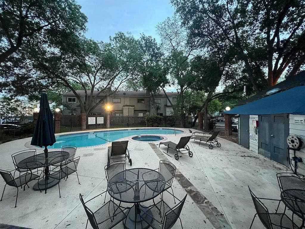 2 BR in San Antonio