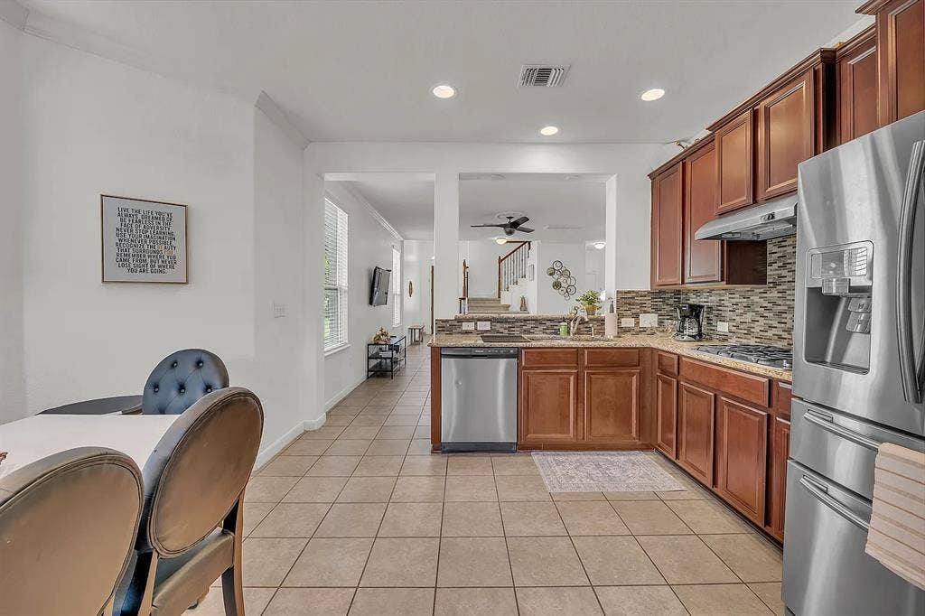 3 BR in Lakeway