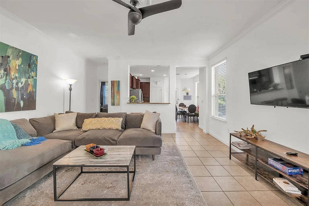 3 BR in Lakeway