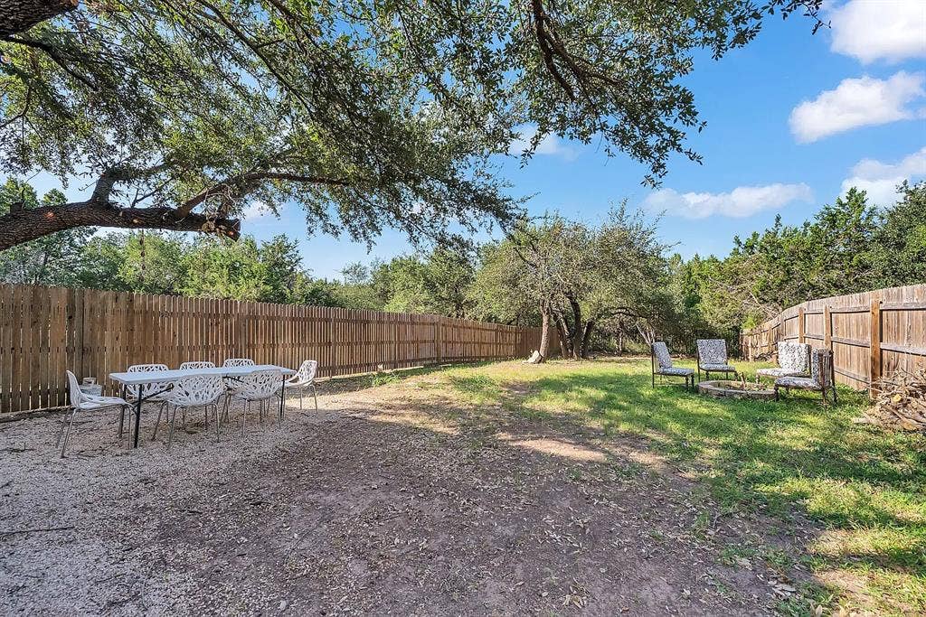 3 BR in Lakeway