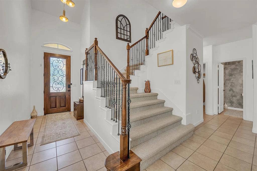 3 BR in Lakeway