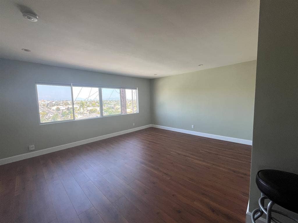 🏡 Private Room for Rent