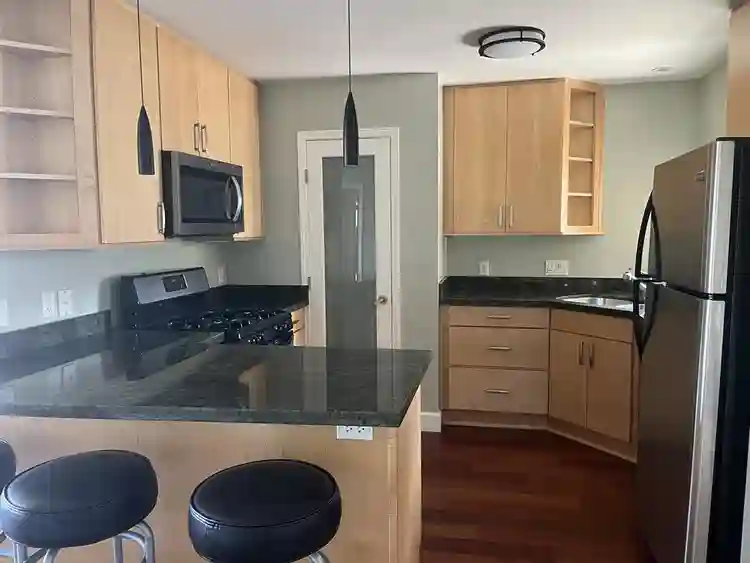 🏡 Private Room for Rent