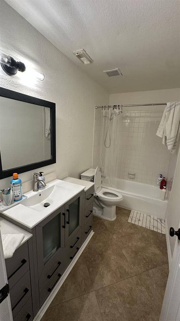 Room in Plano