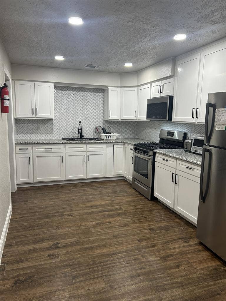 Room for Rent in North Houston