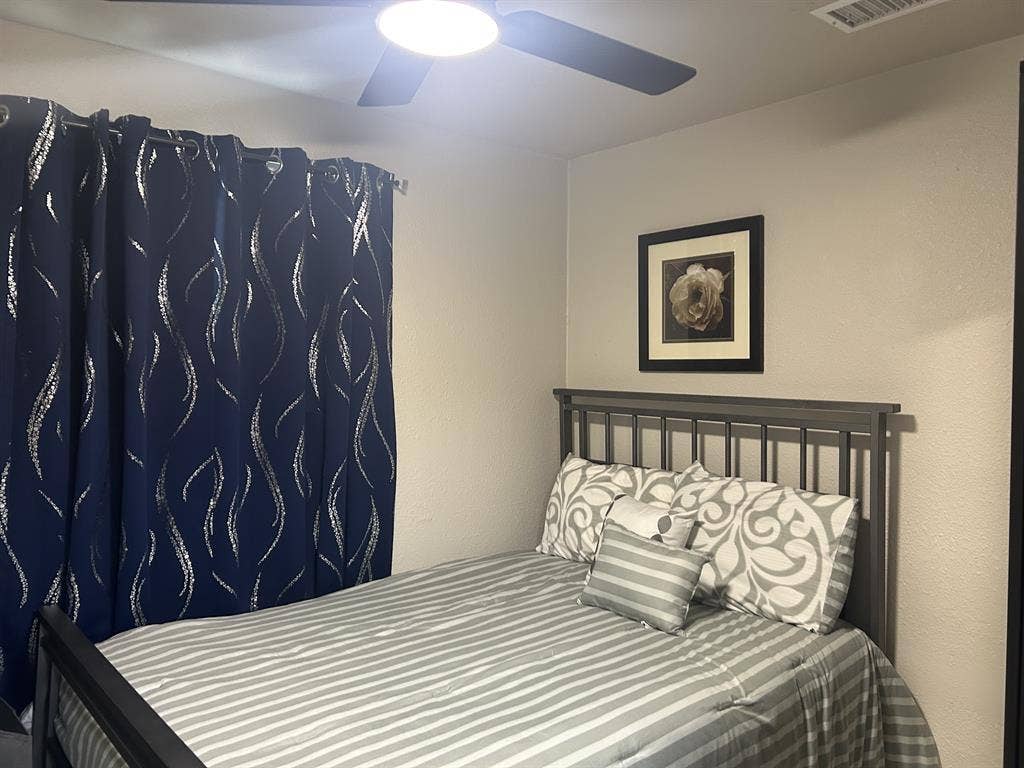 Room for Rent in North Houston