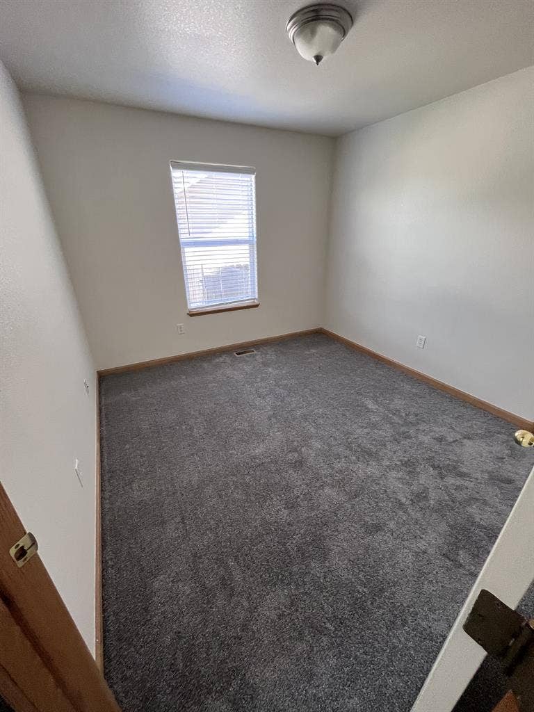 Room for rent free utility’s