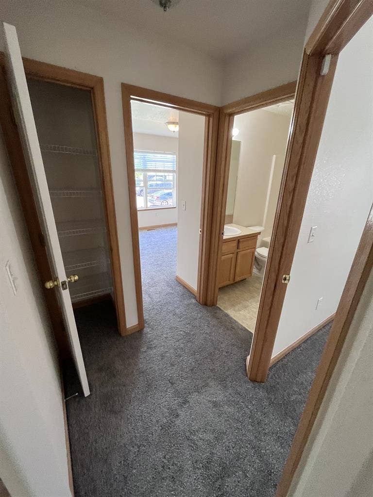Room for rent free utility’s