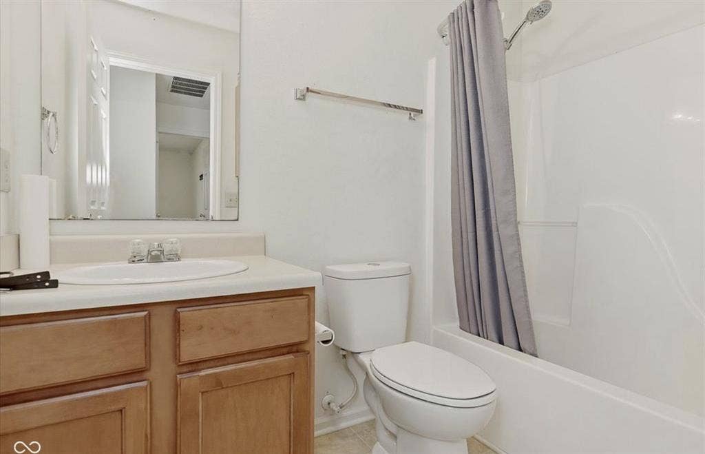 Private Room Available for rent.