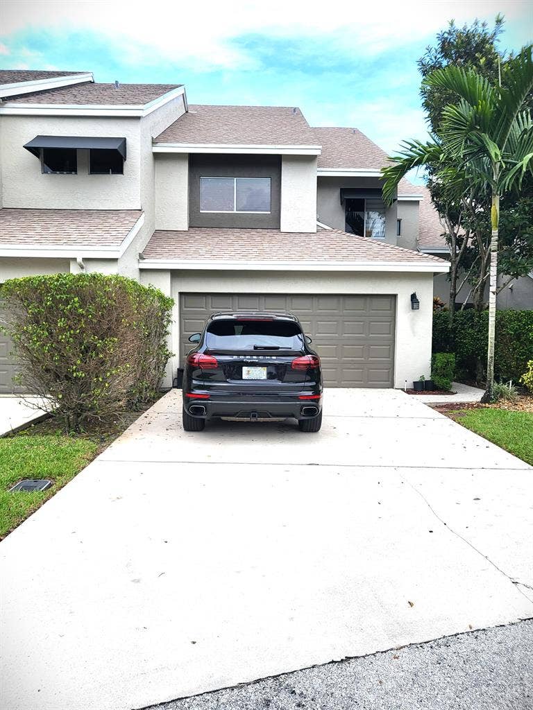 Nice 1 Bedroom in Boca Townhouse