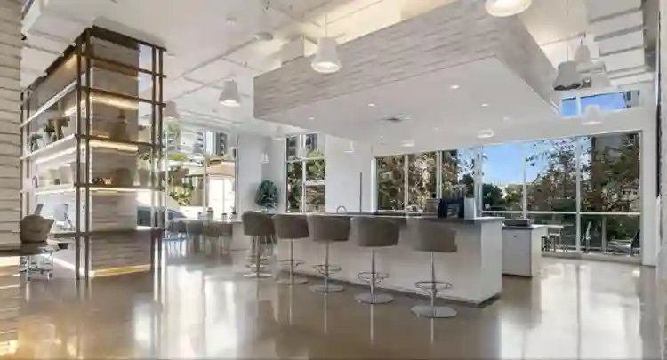 Roommate Wanted - Luxury Apartment