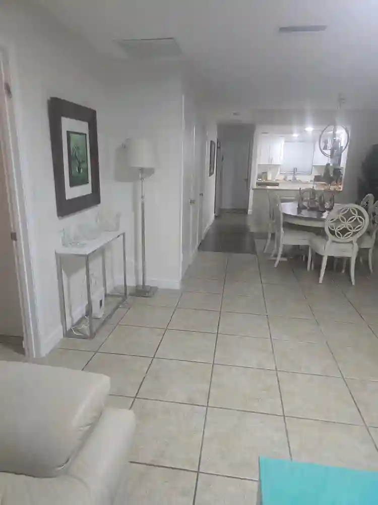 E BOCA RATON, PRIVATE ENTRANCE,