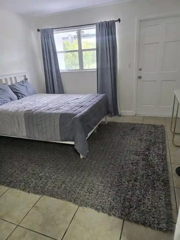 E BOCA RATON, PRIVATE ENTRANCE,