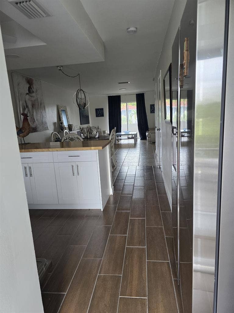 E BOCA RATON, PRIVATE ENTRANCE,