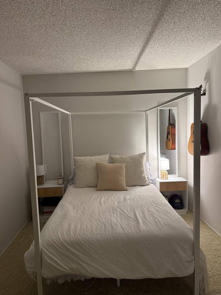 2 Bed 1.5 Bath Apartment