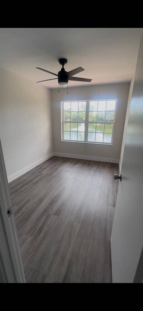 Looking for roommates Greenacres Fl