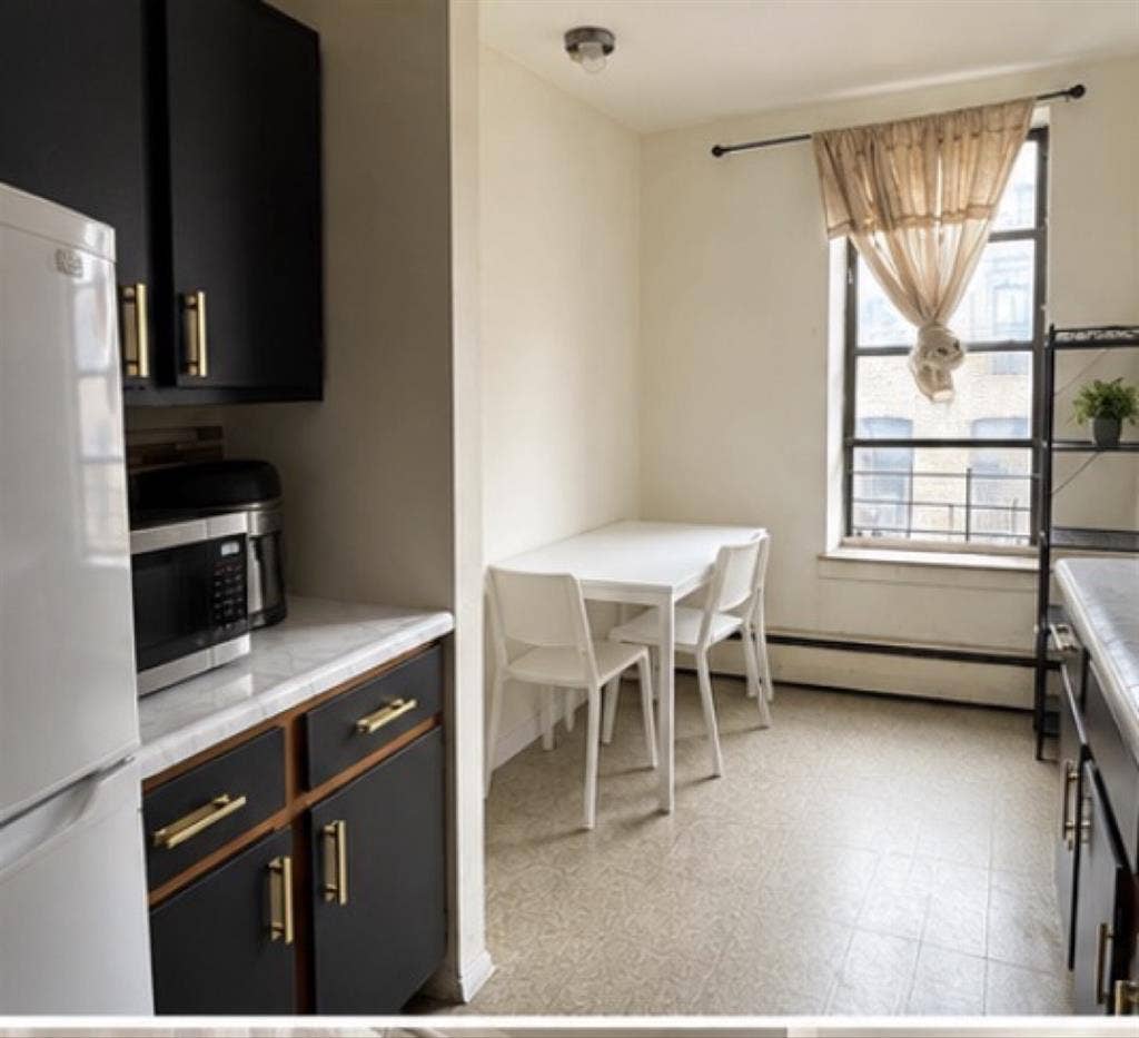 Private room for rent