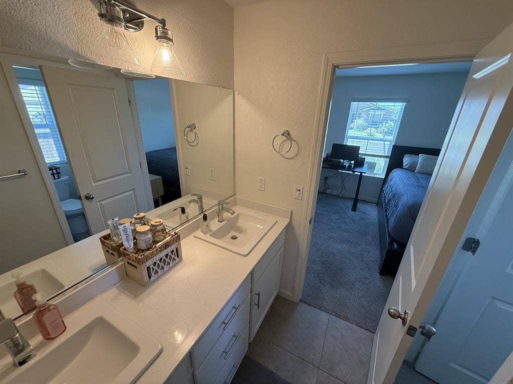 One bedroom furnished