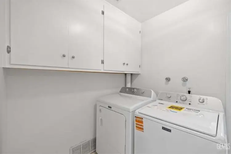 Private Room W/ Bathroomm