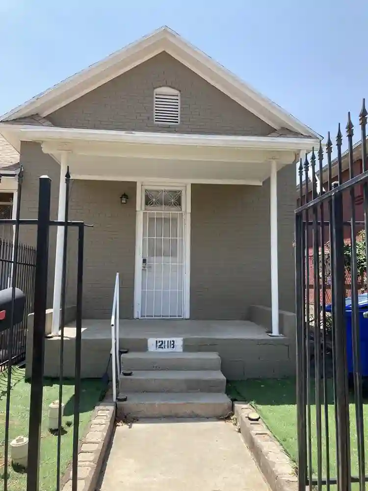 1 Bed/1 Bath furnished duplex