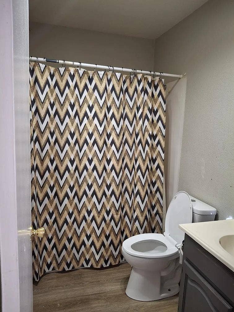Private Room w/ Bath, Utils Incl