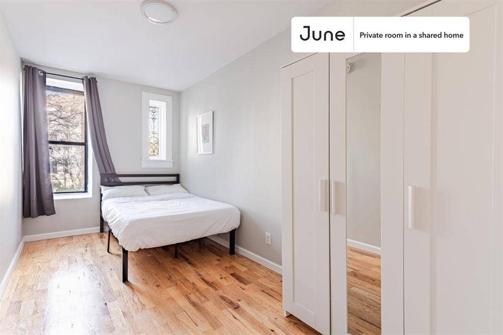 4 BR in New York City