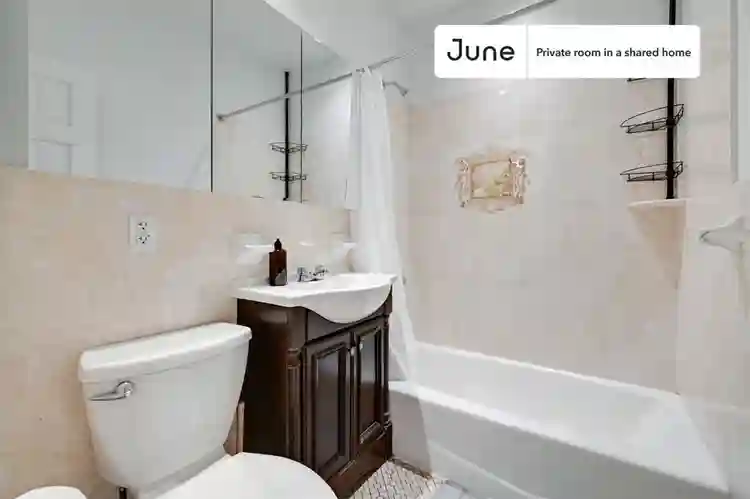 2 BR in New York City
