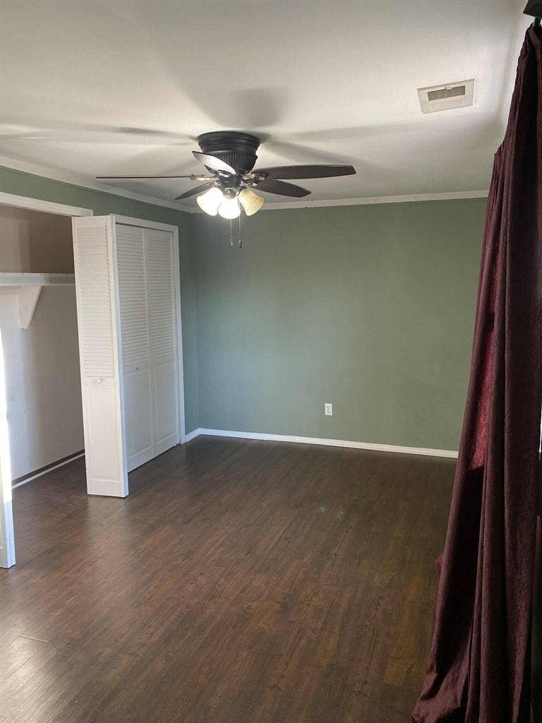 $700 - Utilities included