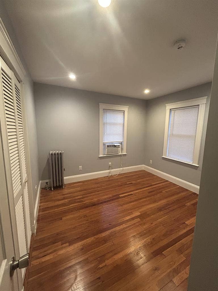 Room for Rent in South Dorchester!