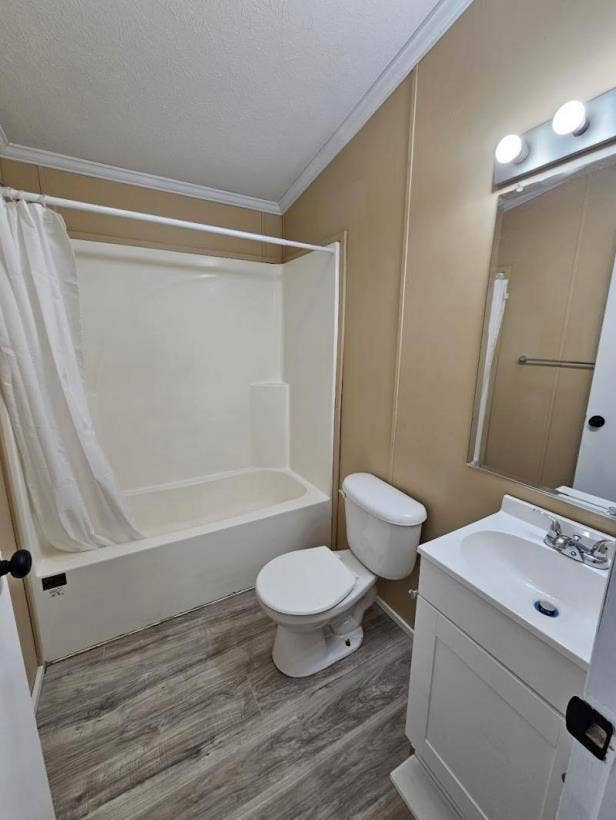 Room in Thornton, CO.